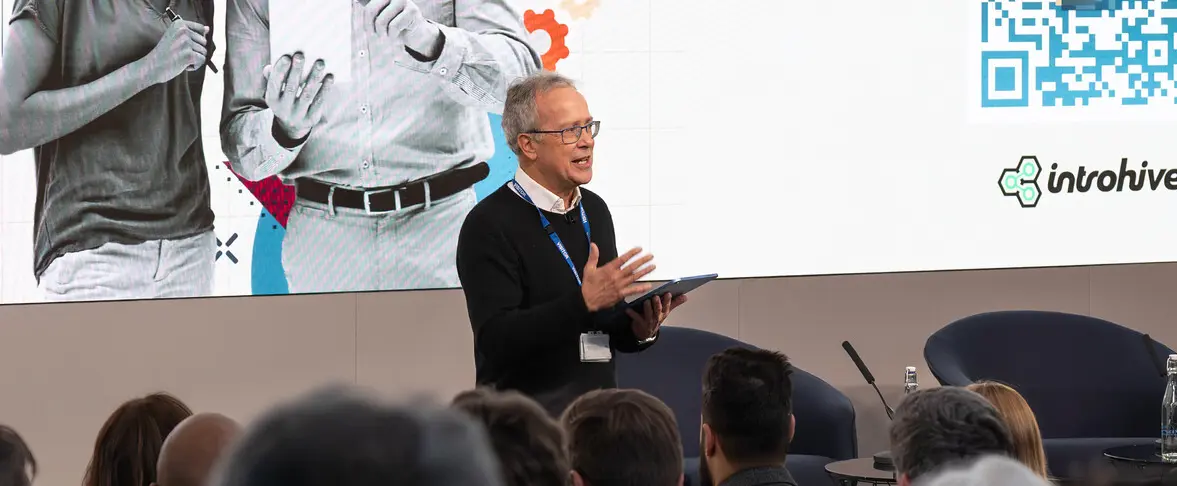 Dr Philip Squire: major research project.