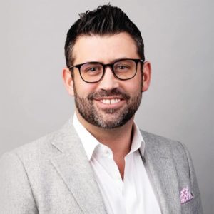 Dustin Deno is SVP of Global Sales at Showpad